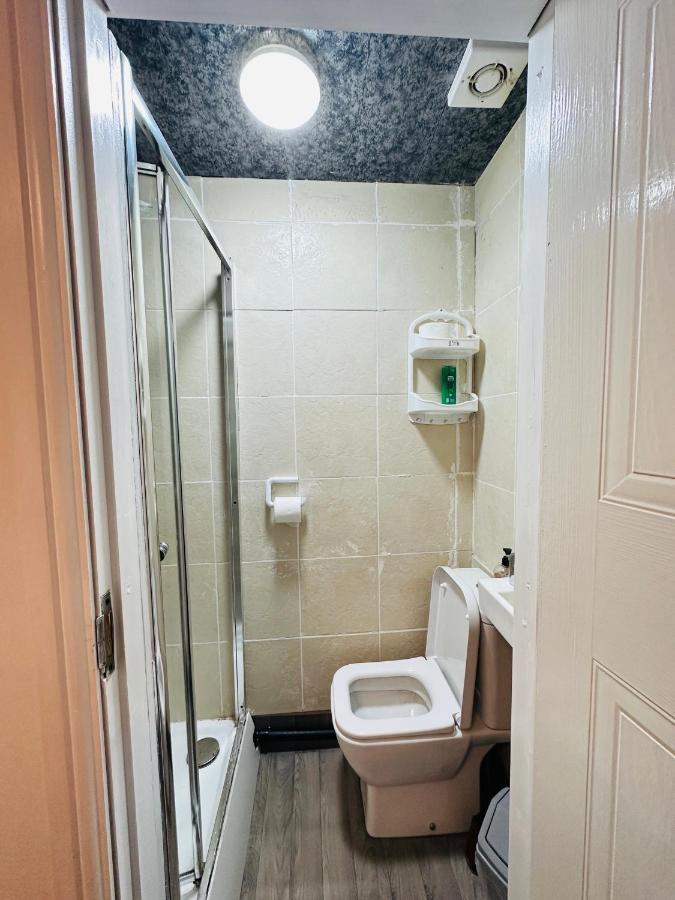 Unique Private Rooms Μπόλτον Εξωτερικό φωτογραφία