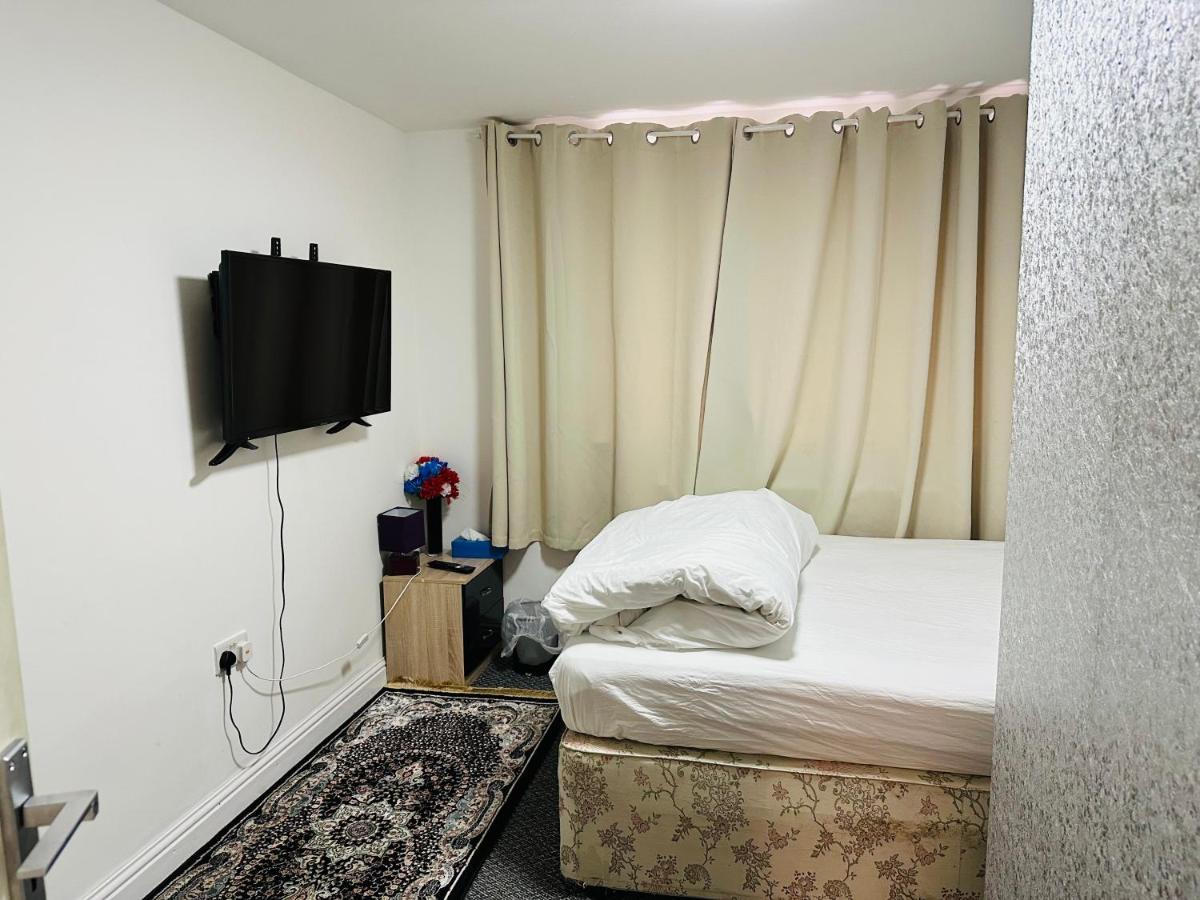 Unique Private Rooms Μπόλτον Εξωτερικό φωτογραφία