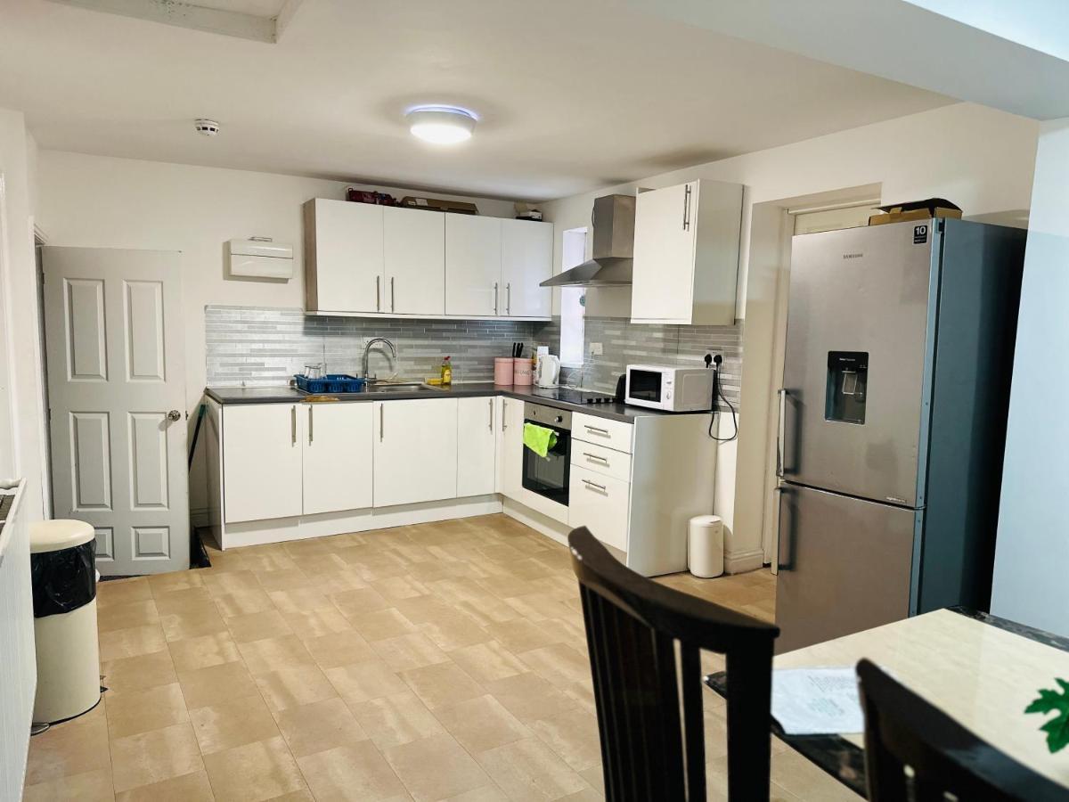 Unique Private Rooms Μπόλτον Εξωτερικό φωτογραφία