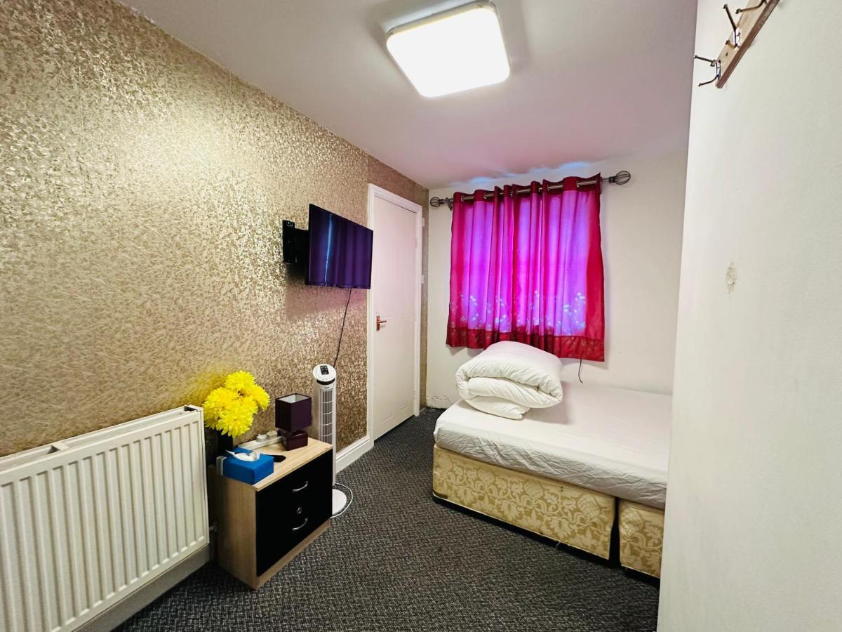 Unique Private Rooms Μπόλτον Εξωτερικό φωτογραφία
