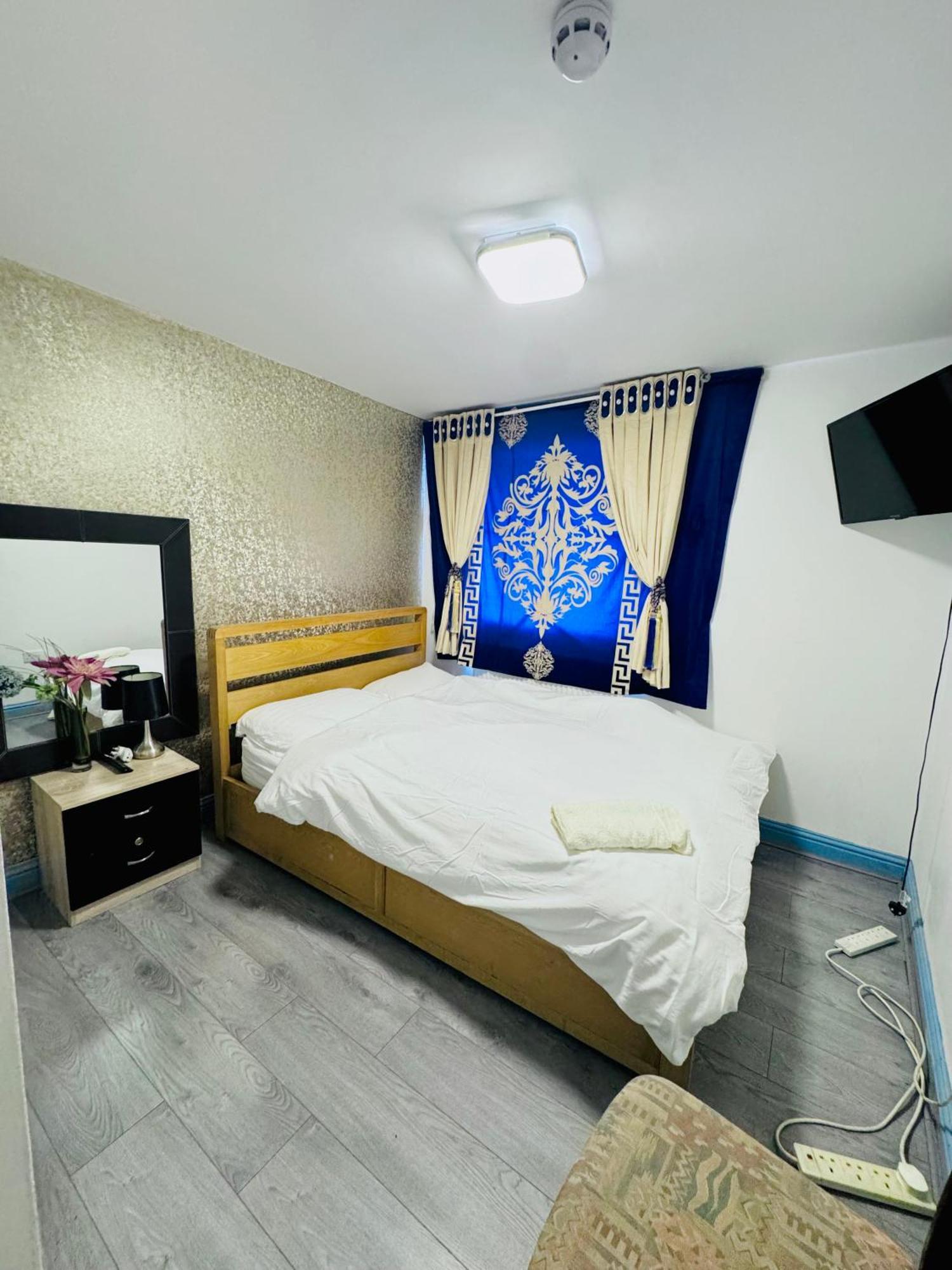 Unique Private Rooms Μπόλτον Εξωτερικό φωτογραφία