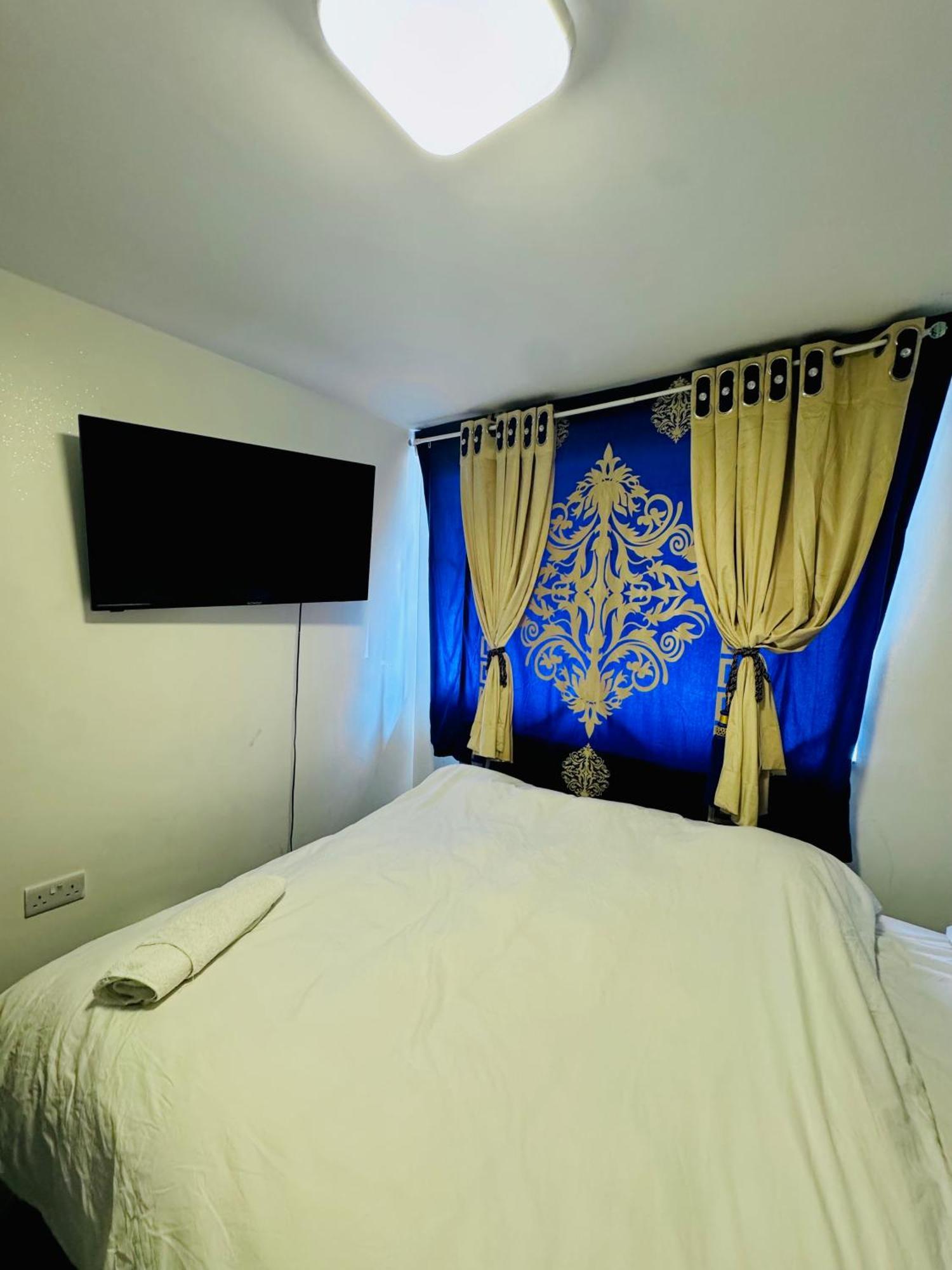 Unique Private Rooms Μπόλτον Εξωτερικό φωτογραφία