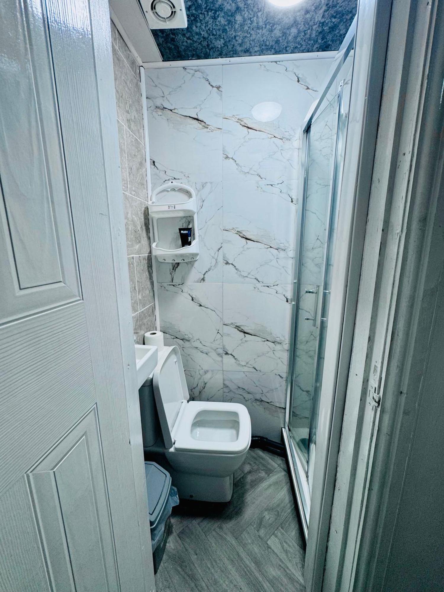 Unique Private Rooms Μπόλτον Εξωτερικό φωτογραφία